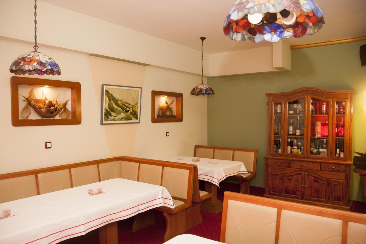 Taxi Bar Motel Bosanska Gradiska Dış mekan fotoğraf