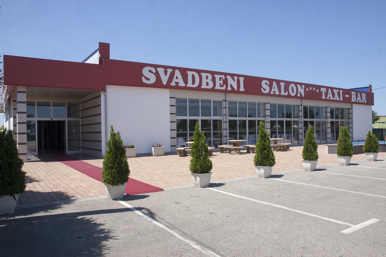 Taxi Bar Motel Bosanska Gradiska Dış mekan fotoğraf